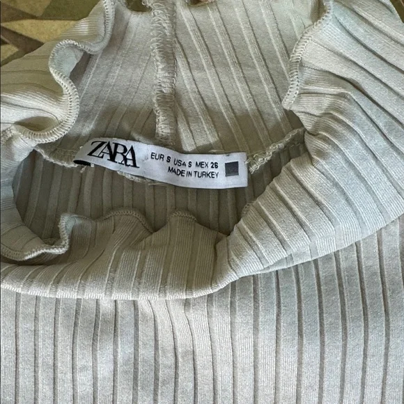 Zara Ribbed Top with Ruffles - Picture 3 of 5